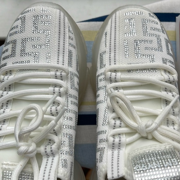 Steve Madden Maxima-S to the max size 7.5 - Picture 2 of 11